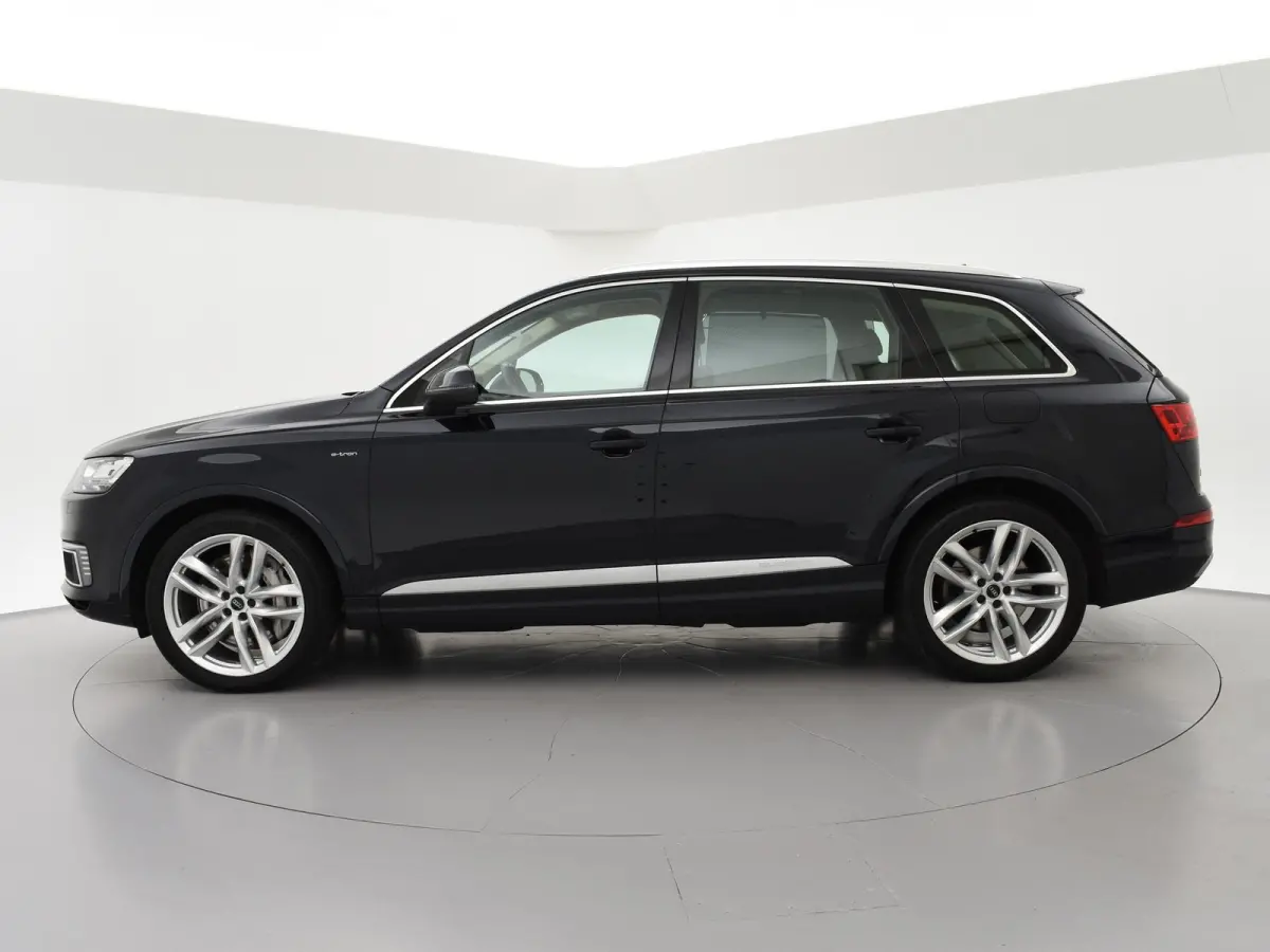 3.0 TDI V6 E-TRON 374 PK HYBRID + LUCHTVERING | 21 INCH LMV | VIRTUAL COCKPIT | BOSE | CAMERA