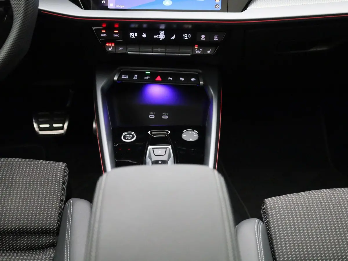 45 TFSI e S edition Competition 272 PK | Demo | S-line | Panoramadak | Lichtpakket pro | Cruise Control | Parkeersensoren | LED | Apple Carplay | Android Auto |