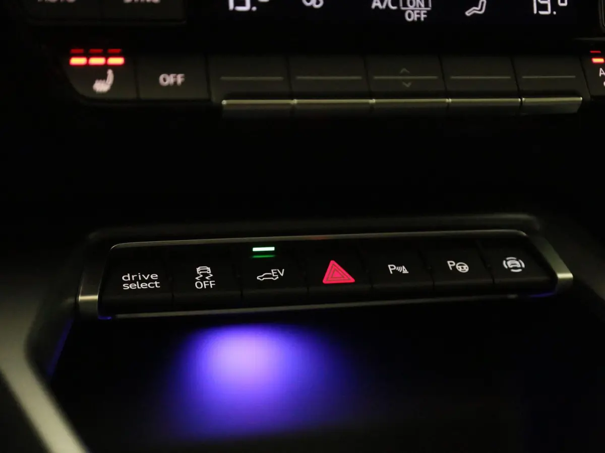 45 TFSI e S edition Competition 272 PK | Demo | S-line | Panoramadak | Lichtpakket pro | Cruise Control | Parkeersensoren | LED | Apple Carplay | Android Auto |