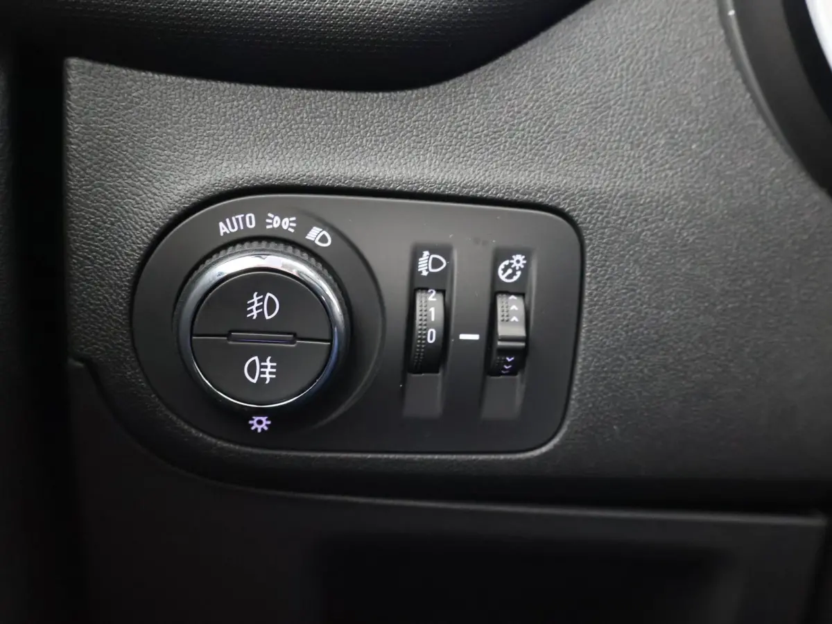 1.2 TURBO 130 PK AUT. *25.177 KM* INNOVATION ORIG. NL 1e EIGENAAR