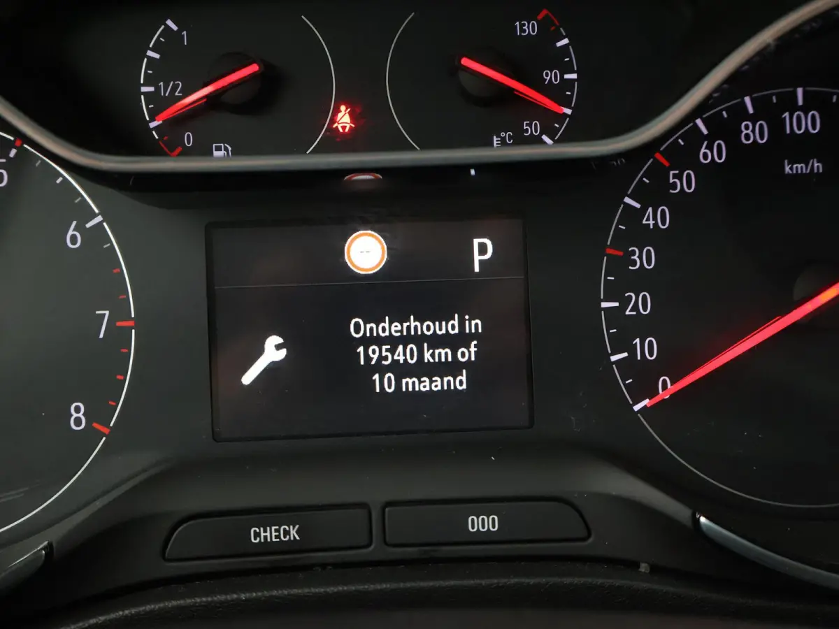 1.2 TURBO 130 PK AUT. *25.177 KM* INNOVATION ORIG. NL 1e EIGENAAR