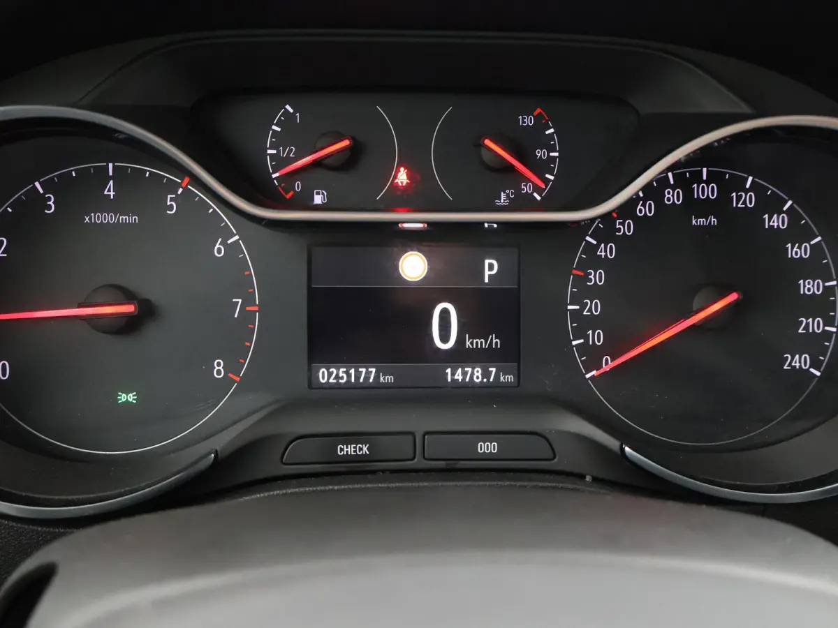 1.2 TURBO 130 PK AUT. *25.177 KM* INNOVATION ORIG. NL 1e EIGENAAR