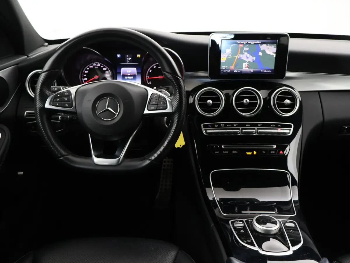 180 156 PK AUT. AMG SPORT + CAMERA | LEDER | LED | 18 INCH