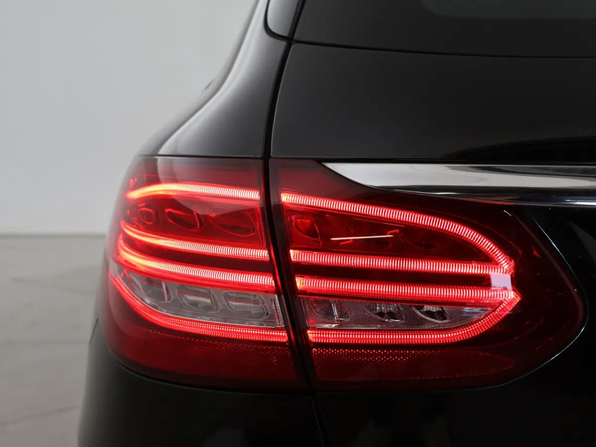 180 156 PK AUT. AMG SPORT + CAMERA | LEDER | LED | 18 INCH