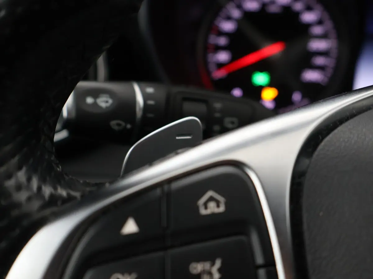 180 156 PK AUT. AMG SPORT + CAMERA | LEDER | LED | 18 INCH