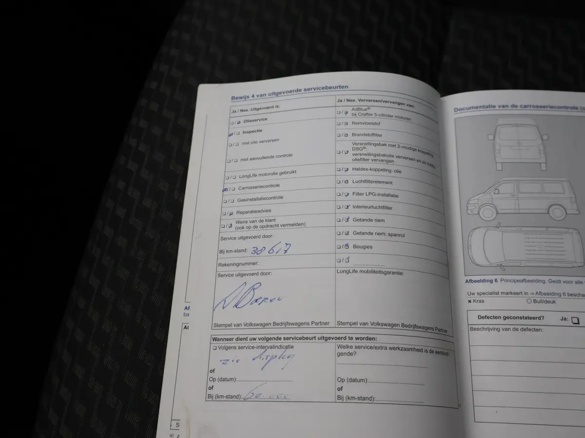 2.0 TDI 140 PK DSG AUT. L2H1 8-PERS. *72.965 KM* + TREKHAAK | COMFORTSTOELEN | NAVIGATIE