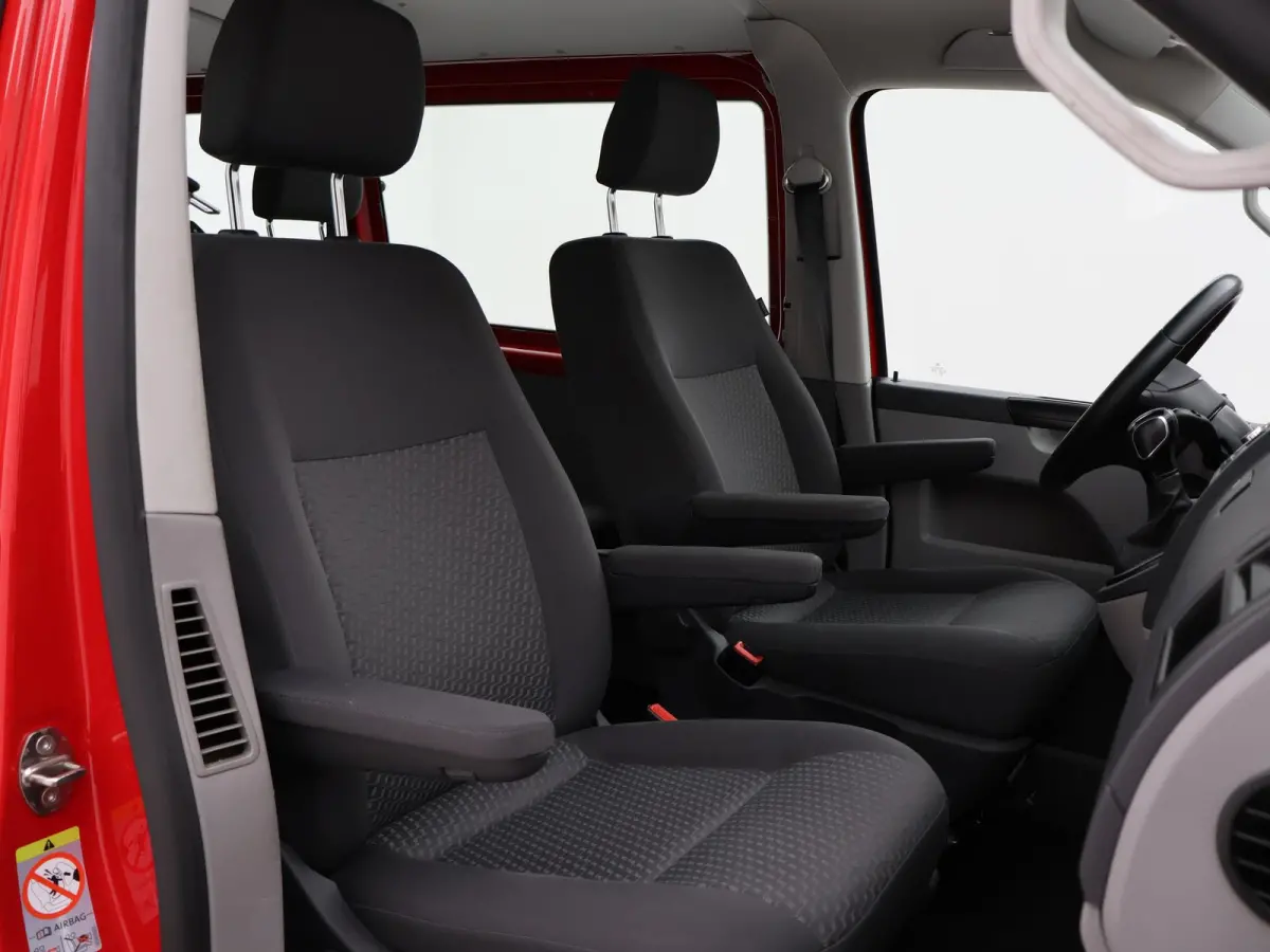 2.0 TDI 140 PK DSG AUT. L2H1 8-PERS. *72.965 KM* + TREKHAAK | COMFORTSTOELEN | NAVIGATIE