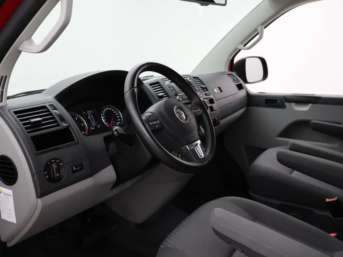 2.0 TDI 140 PK DSG AUT. L2H1 8-PERS. *72.965 KM* + TREKHAAK | COMFORTSTOELEN | NAVIGATIE