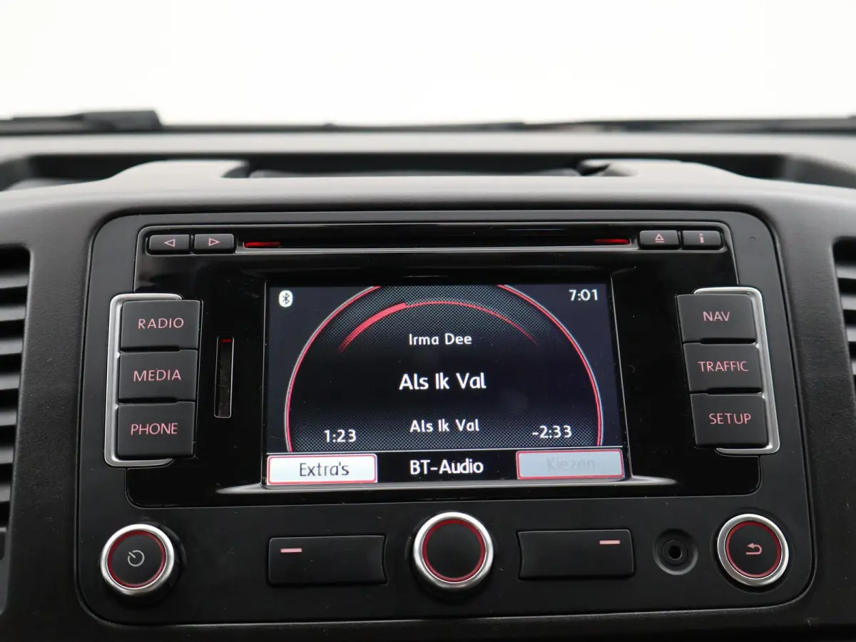 2.0 TDI 140 PK DSG AUT. L2H1 8-PERS. *72.965 KM* + TREKHAAK | COMFORTSTOELEN | NAVIGATIE