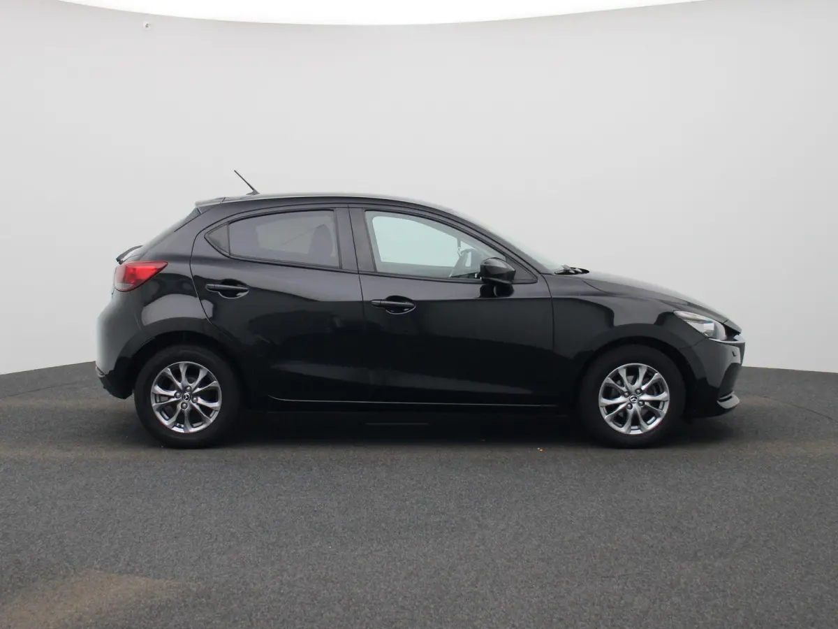 1.5 Skyactiv-G Comfort | Automaat | Airco | Lichtmetalen Velgen | Privacy Glass | Bluetooth Telefonie |