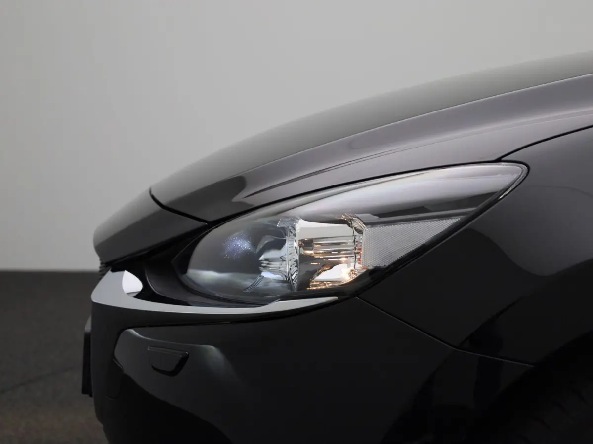 1.5 Skyactiv-G Comfort | Automaat | Airco | Lichtmetalen Velgen | Privacy Glass | Bluetooth Telefonie |