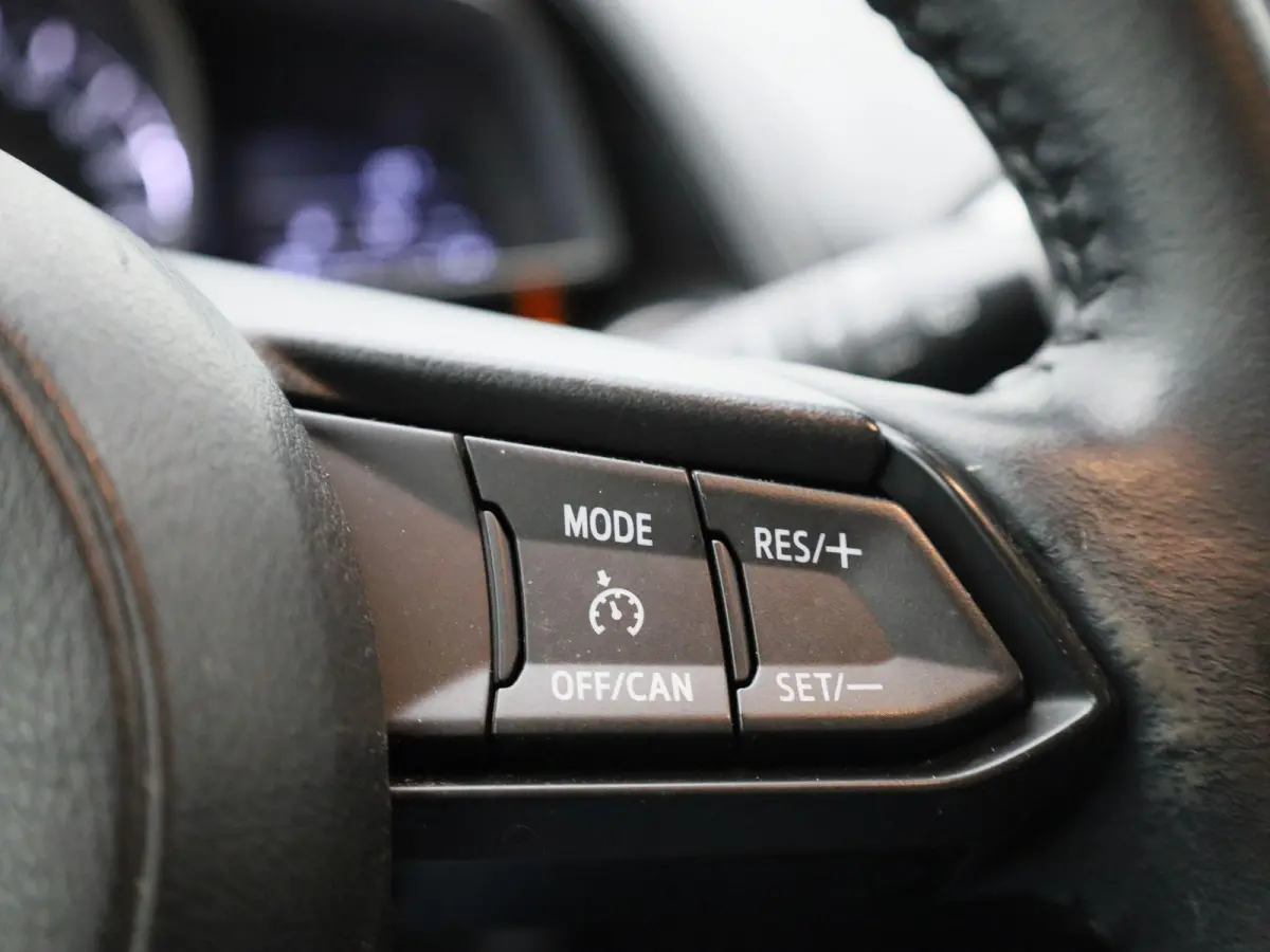 1.5 Skyactiv-G Comfort | Automaat | Airco | Lichtmetalen Velgen | Privacy Glass | Bluetooth Telefonie |