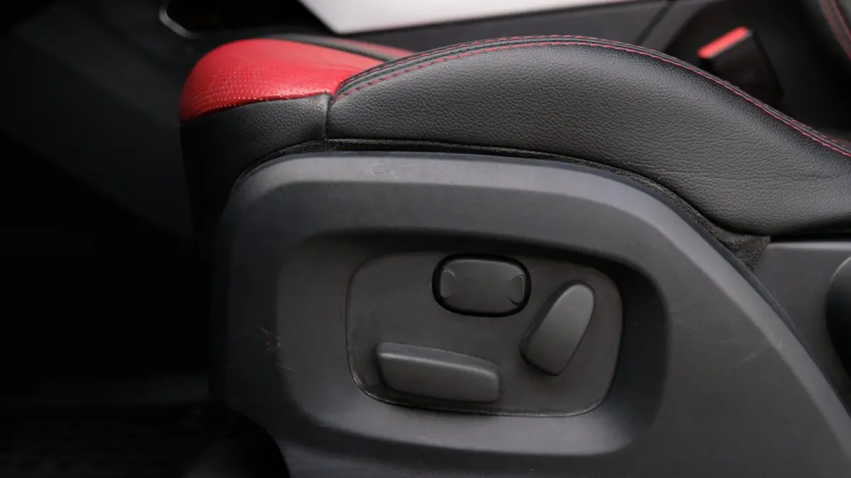 2.0 Si 4WD Prestige Dynamic Panorama