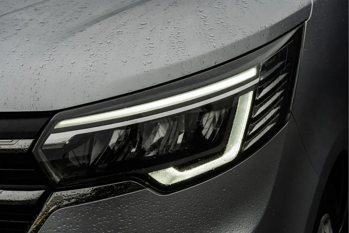 dCi 150PK | L2H1 | 9-Zits | LED | Navigatie | Cruise | Airco | PDC | Euro 6