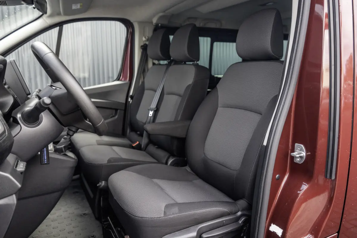 Blue dCi 150PK | 9-Zits | LED | Camera | Navigatie | Cruise | Airco | PDC | Euro 6