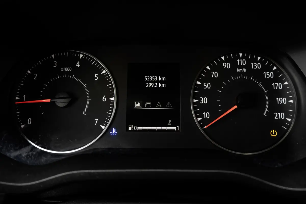Blue dCi 150PK | 9-Zits | LED | Camera | Navigatie | Cruise | Airco | PDC | Euro 6