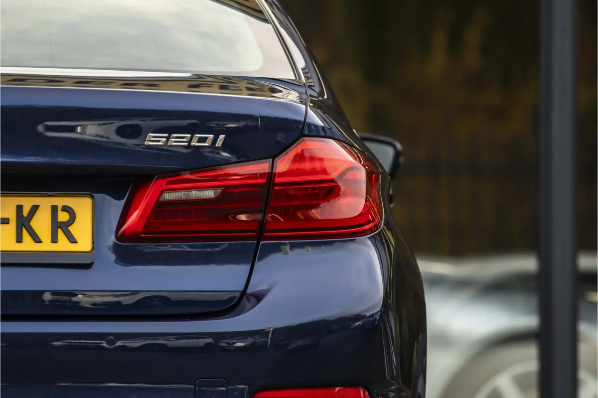520i Executive Edition