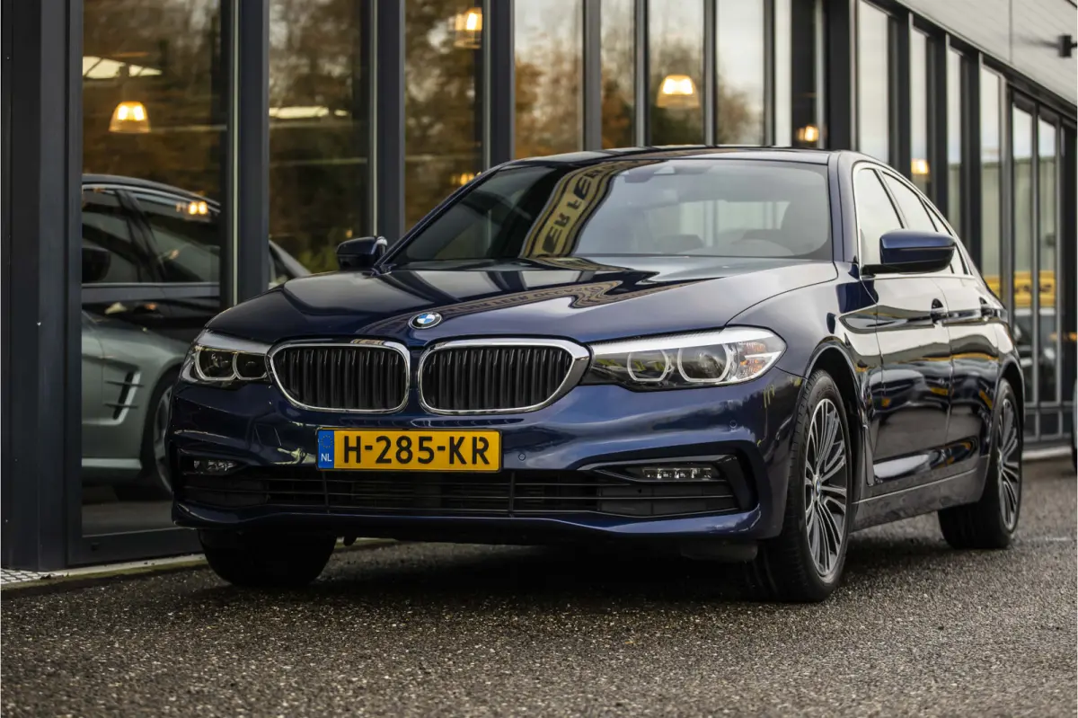 520i Executive Edition