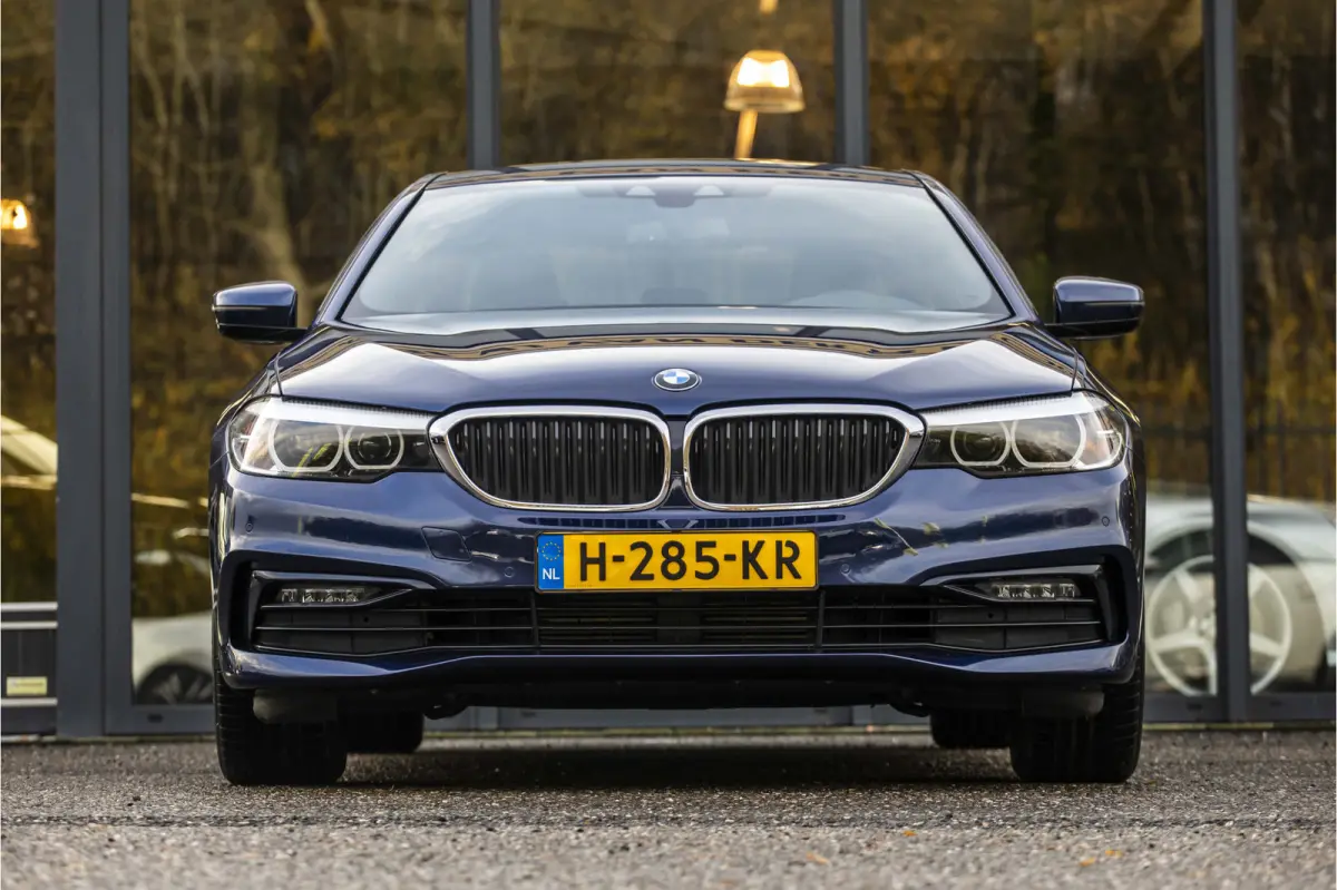520i Executive Edition