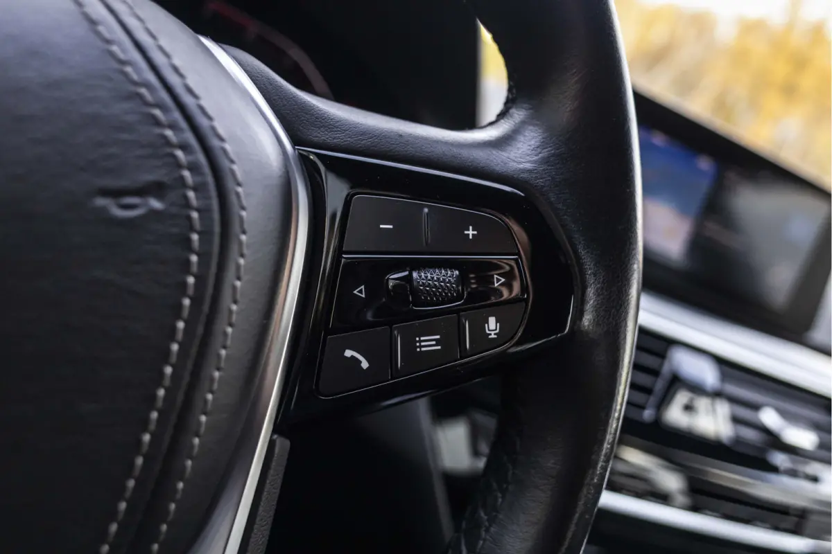 520i Executive Edition