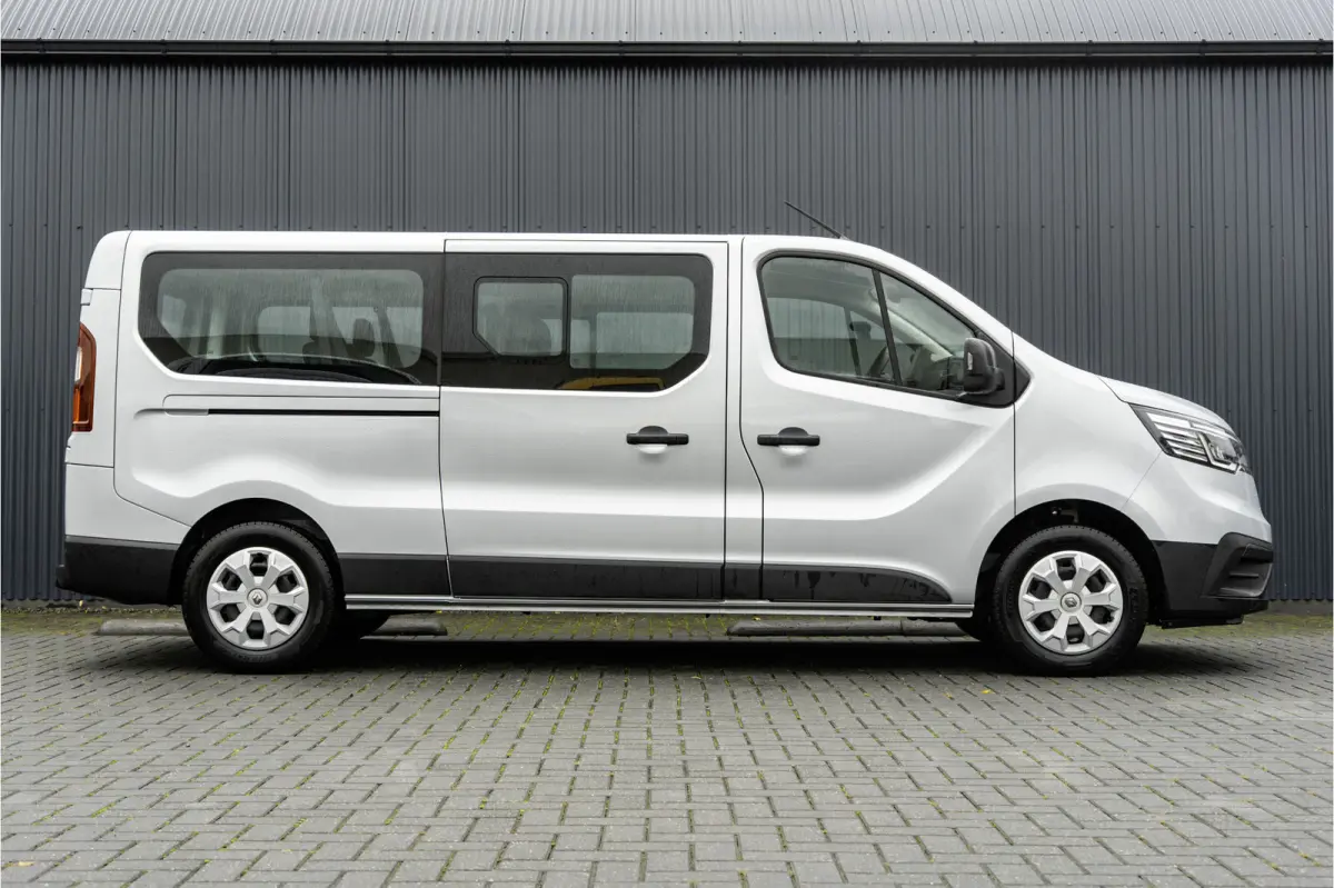 dCi 150PK | L2H1 | 9-Zits | ex BTW/BPM | LED | Navigatie | Cruise | Airco | PDC | Euro 6