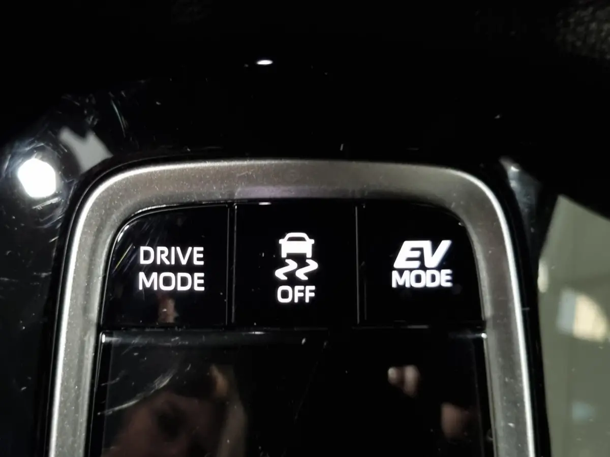 1.8 Hybrid 140 Style Plus / DAB / PDC /NAV