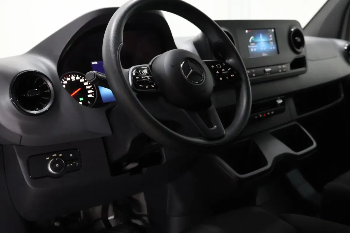 bestel 317 1.9 CDI L2H2 RWD