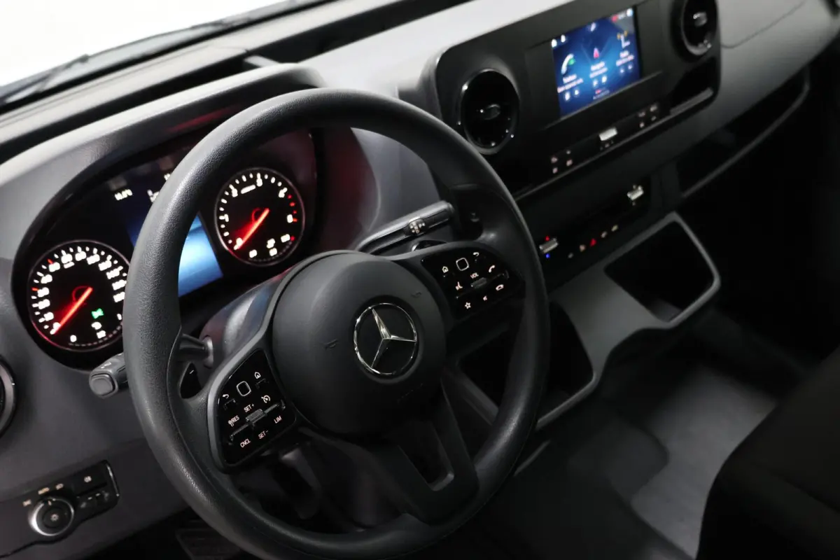 bestel 317 1.9 CDI L2H2 RWD
