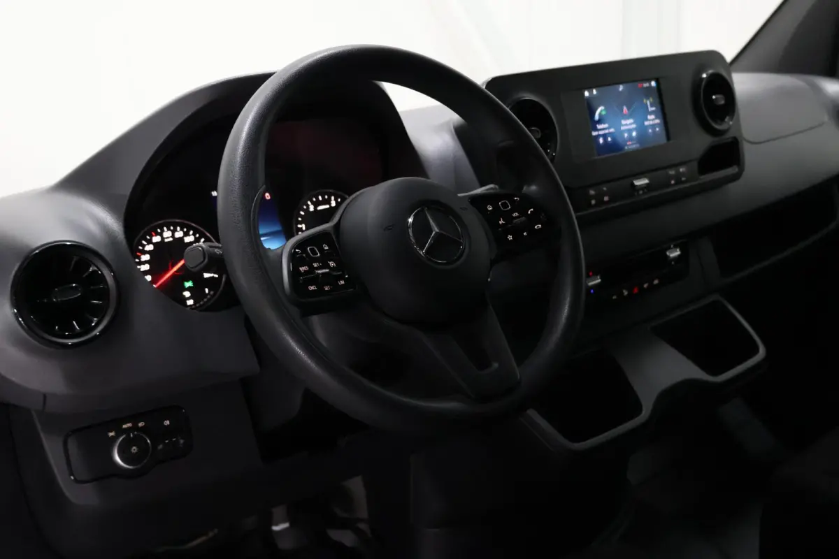 bestel 317 1.9 CDI L2H2 RWD