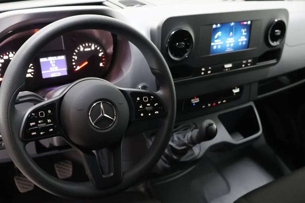 bestel 317 1.9 CDI L2H2 RWD