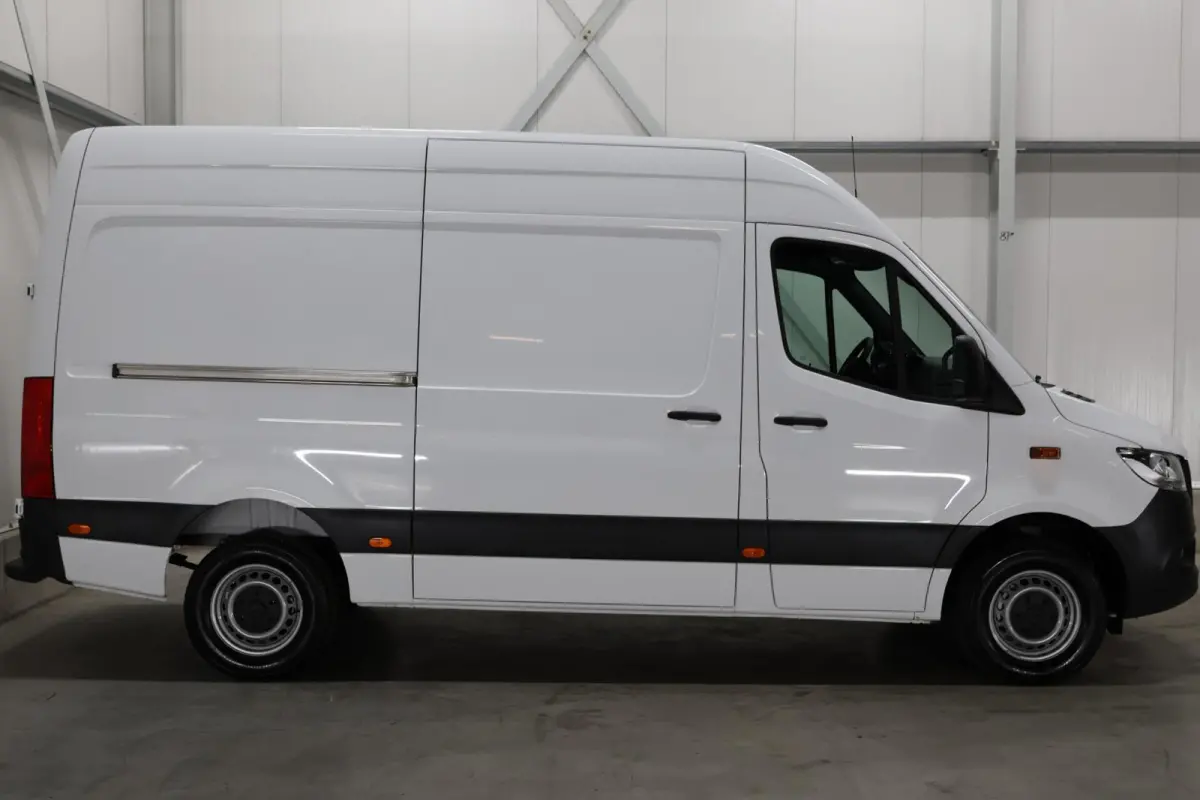 bestel 317 1.9 CDI L2H2 RWD