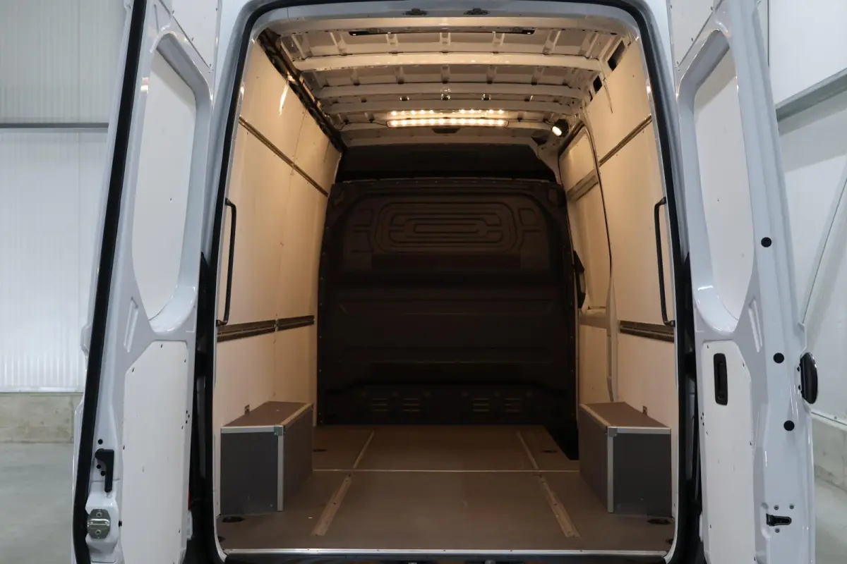 bestel 317 1.9 CDI L2H2 RWD