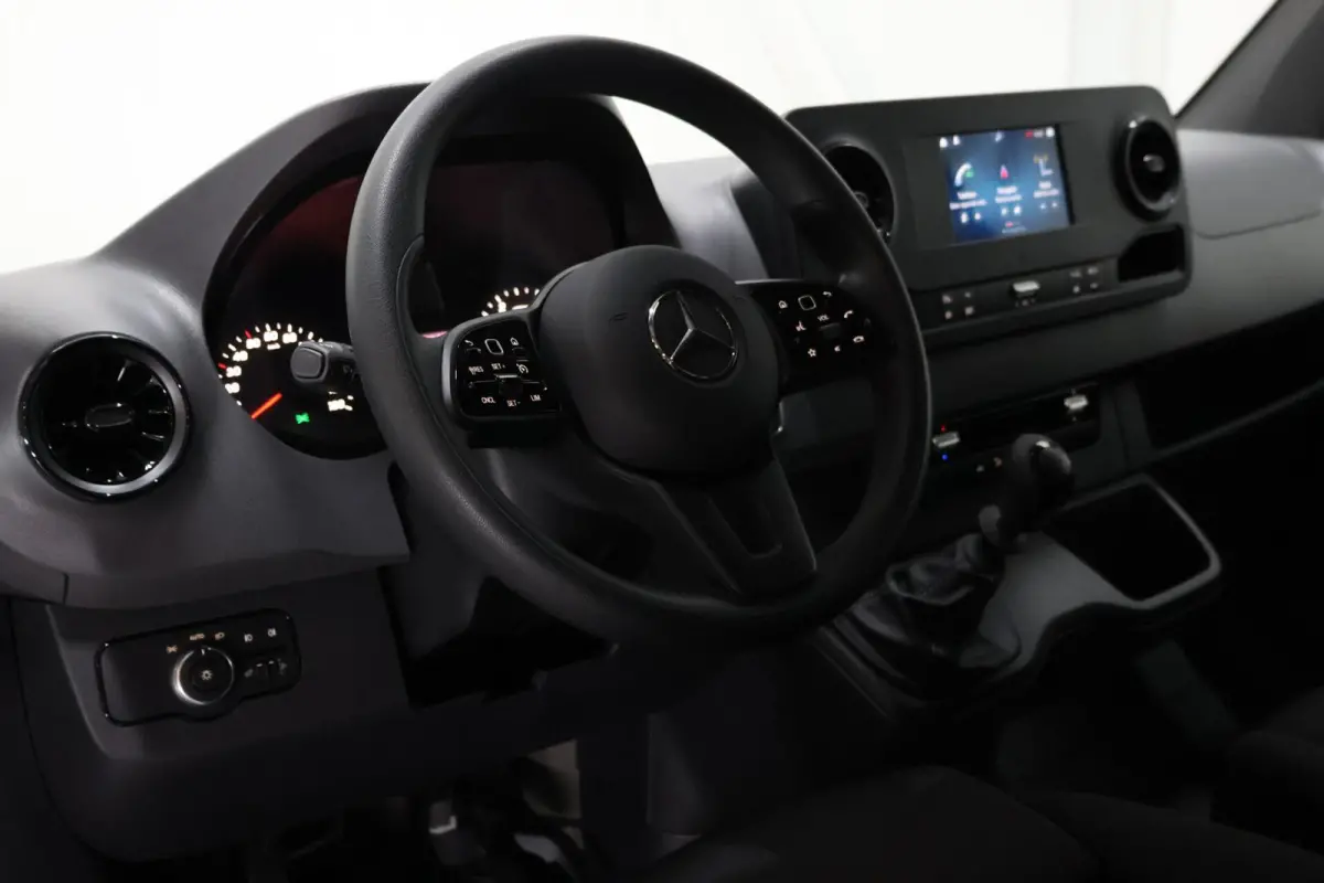 bestel 317 1.9 CDI L2H2 RWD