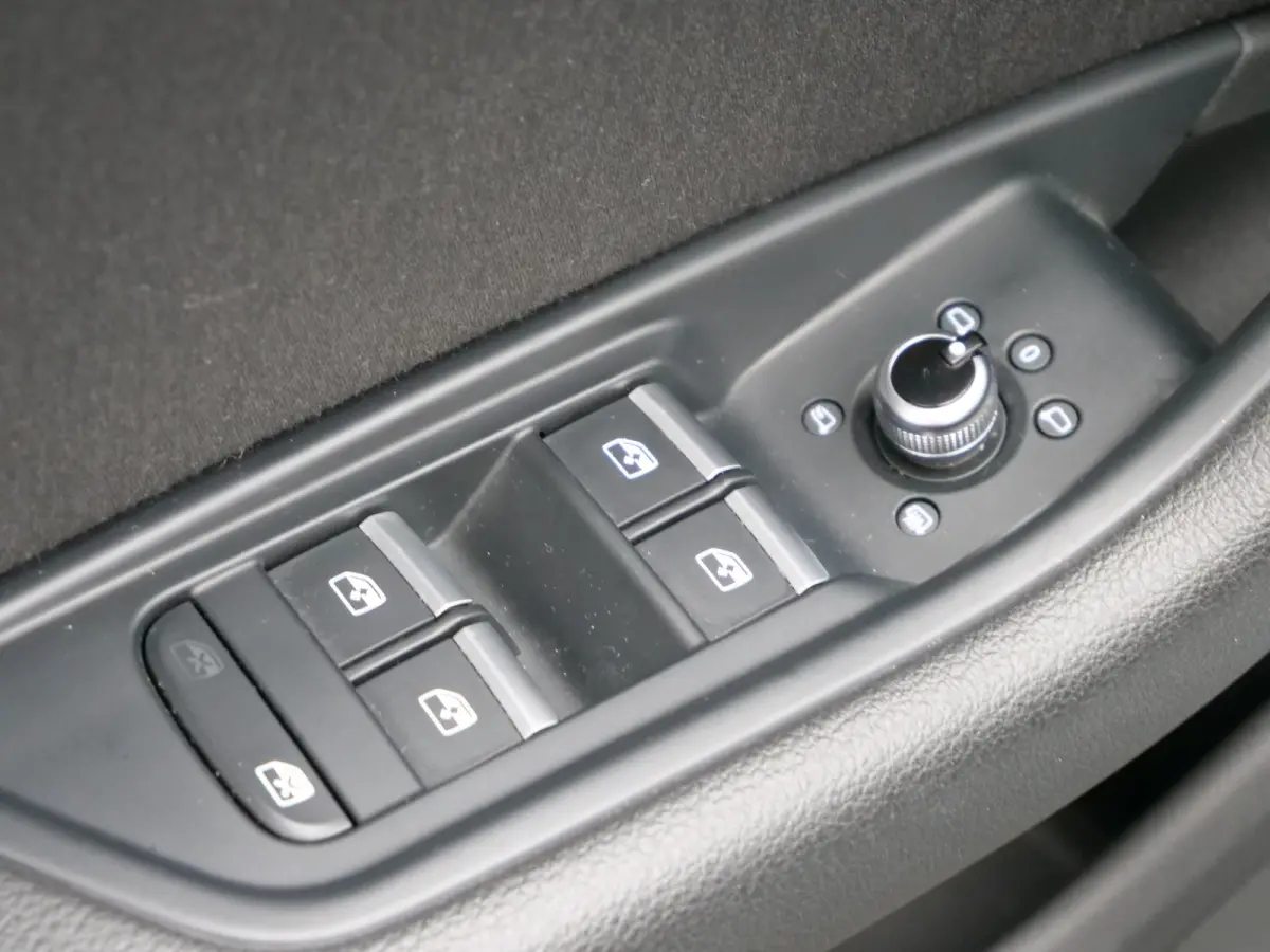 1.4 TFSI 150pk Design Pro Line Plus Automaat Navi / PDC / Sportstoelen