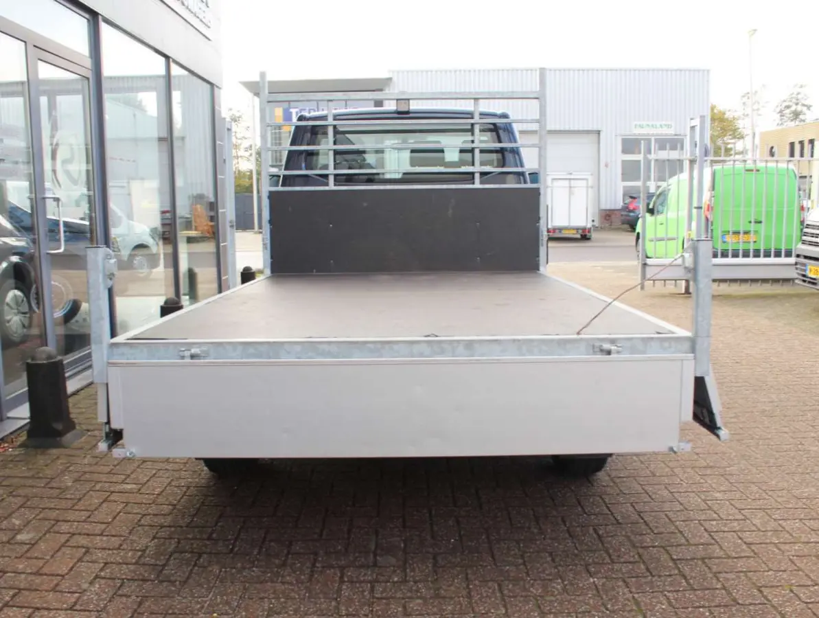 T6.1 2.0 TDI L2H1 30 Pick-up / Open Laadbak