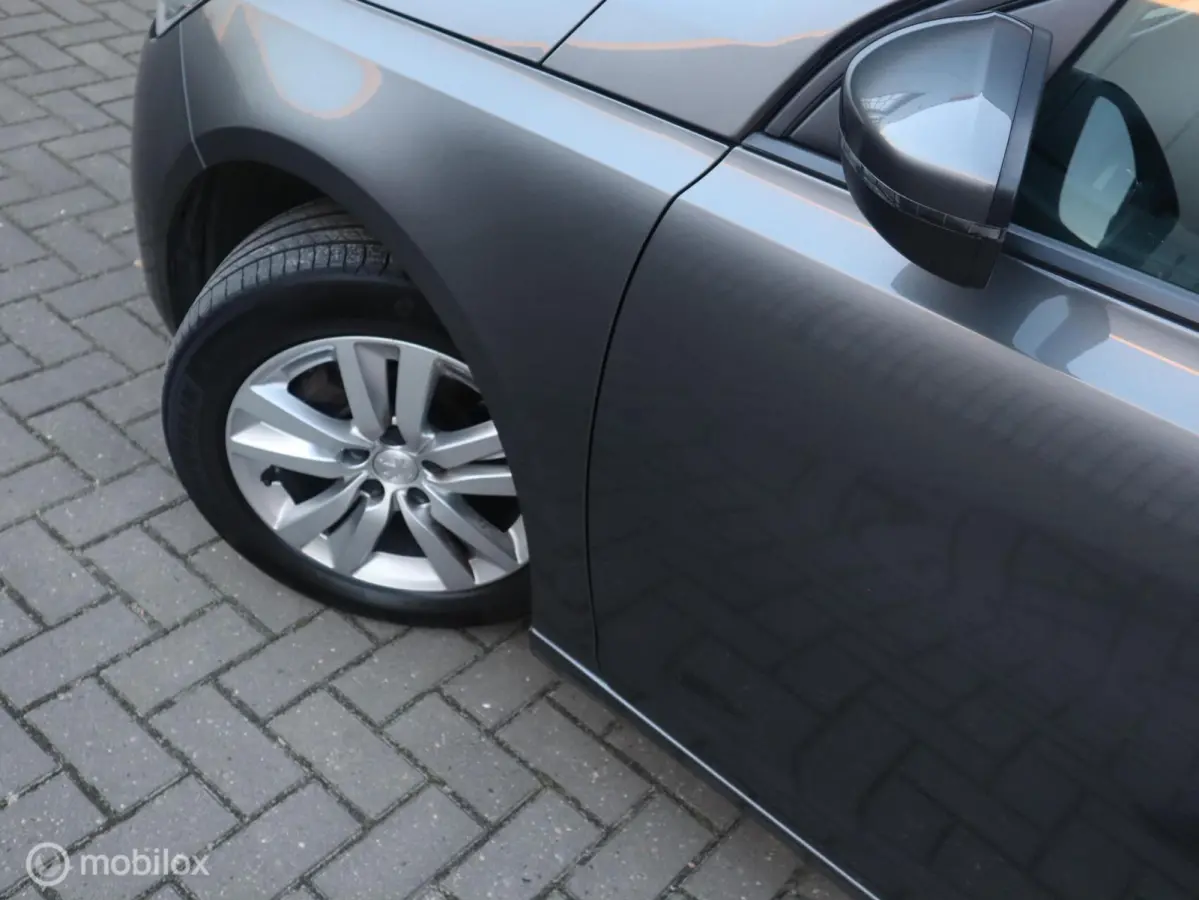 1.2 PT 110 PK H6 Exe Nieuwe D-Riem|Trekhaak|Navi|Panodak|Carplay|PDC V+A|DonkerGlas|16"LMV