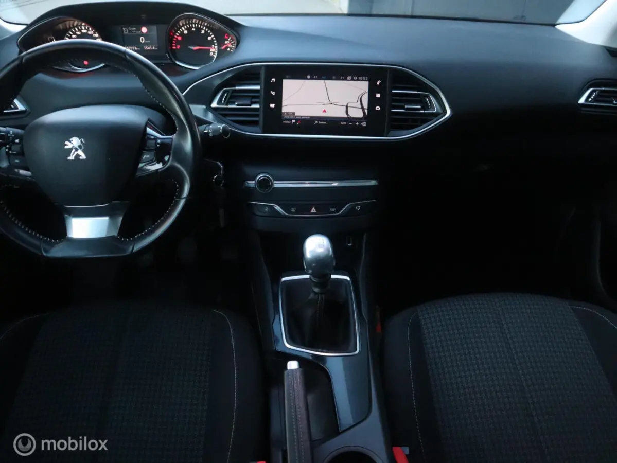 1.2 PT 110 PK H6 Exe Nieuwe D-Riem|Trekhaak|Navi|Panodak|Carplay|PDC V+A|DonkerGlas|16"LMV