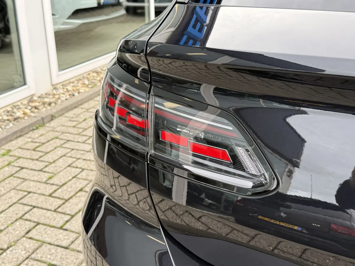 2.0 TSI R-Line Business+ Schuifdak |