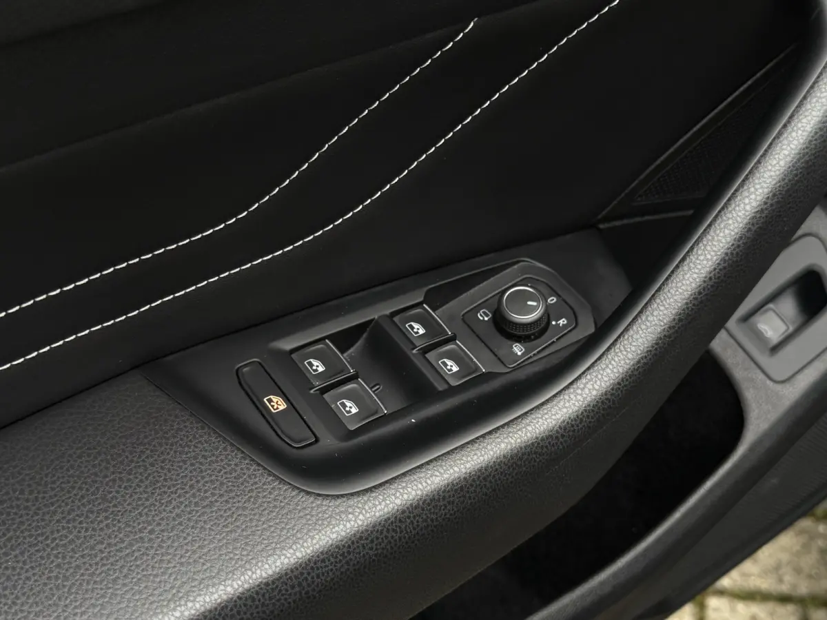 2.0 TSI R-Line Business+ Schuifdak |