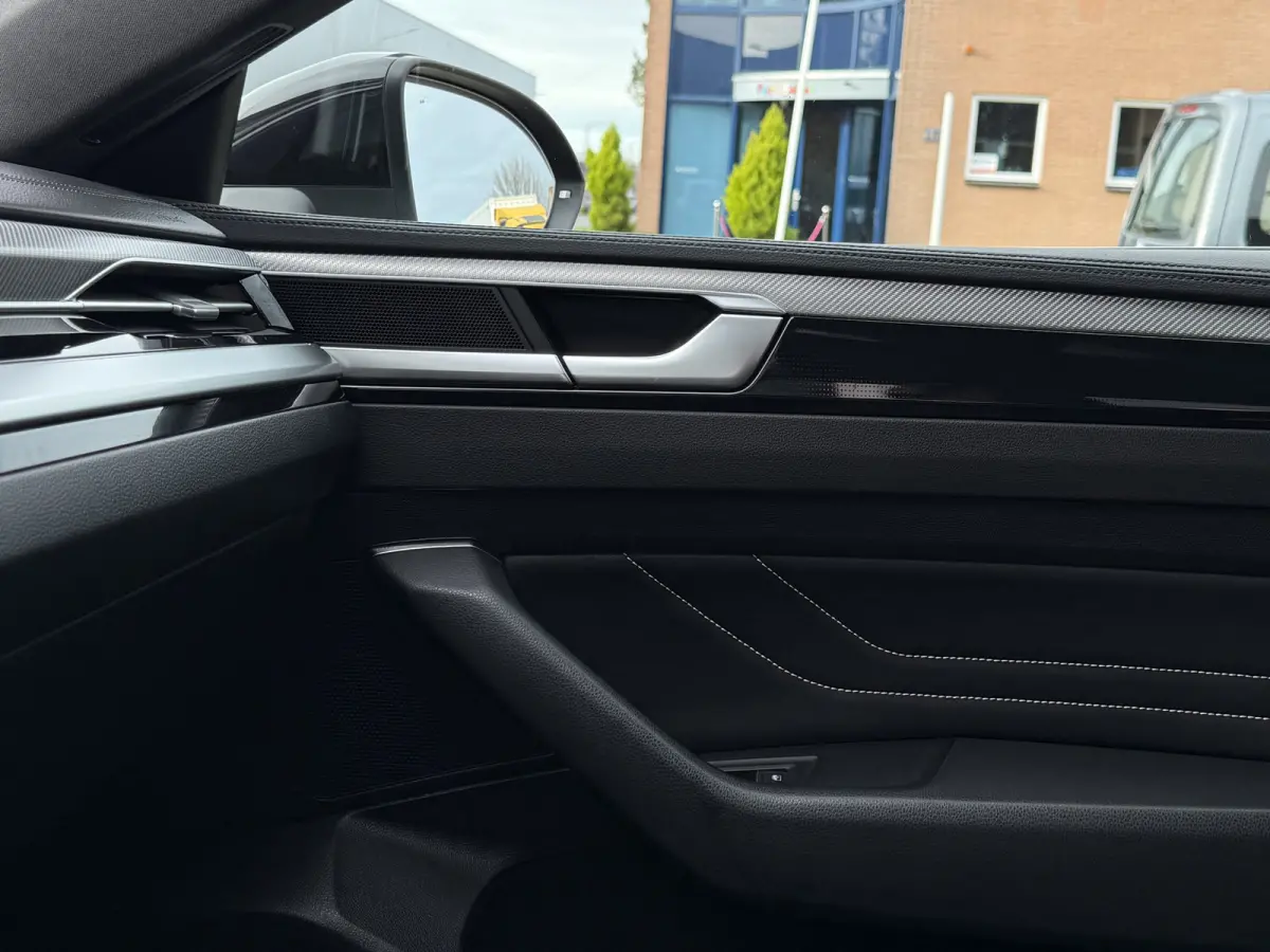 2.0 TSI R-Line Business+ Schuifdak |