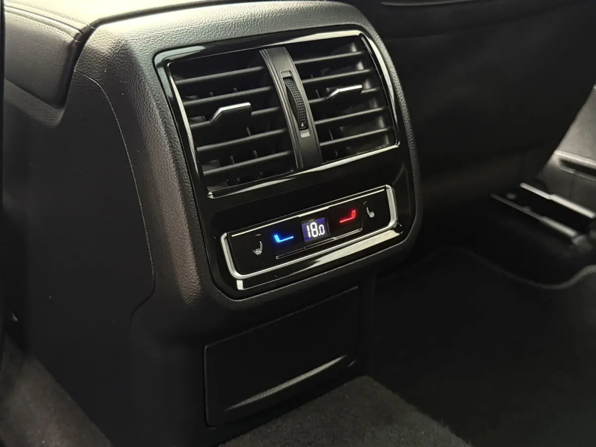2.0 TSI R-Line Business+ Schuifdak |
