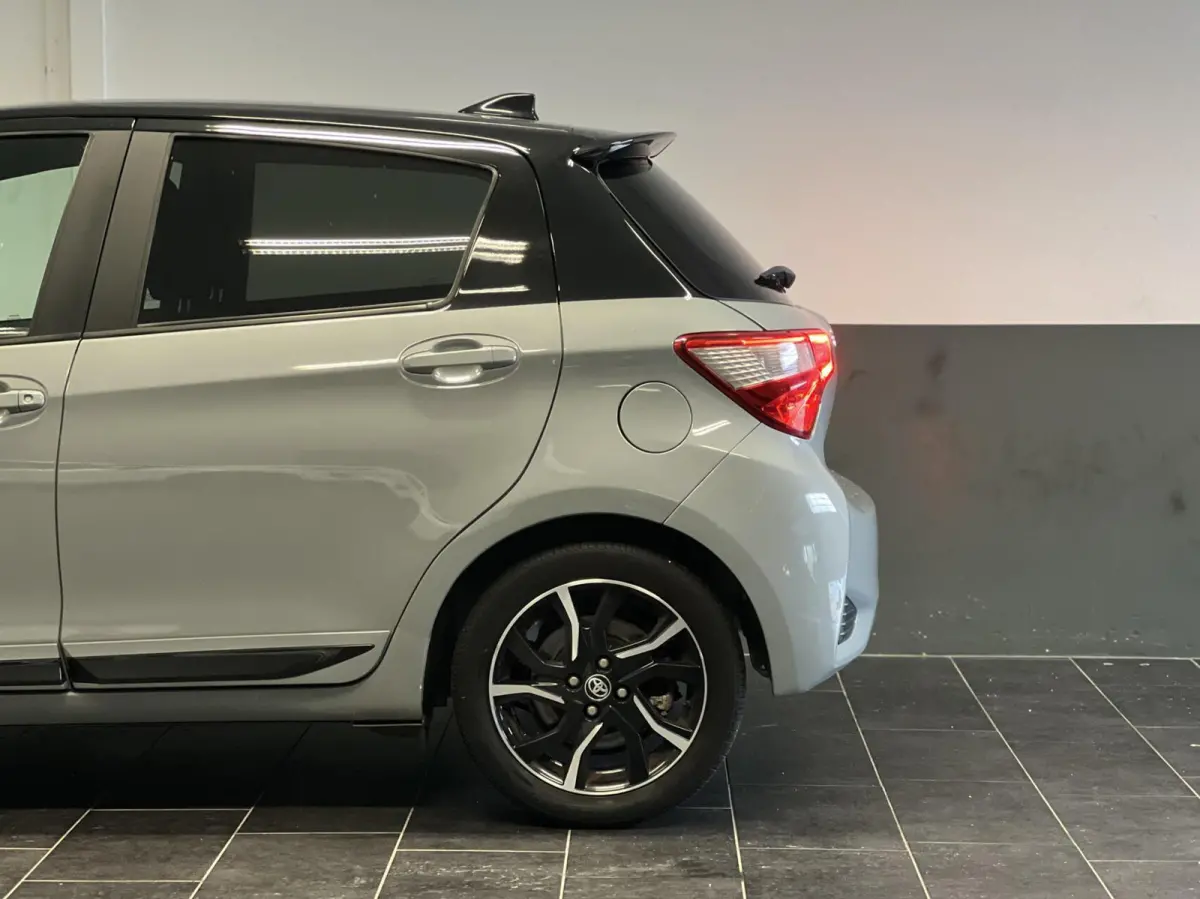 1.5 Hybrid Premium | Cruise Contr | Stoelverwarming | Camera |