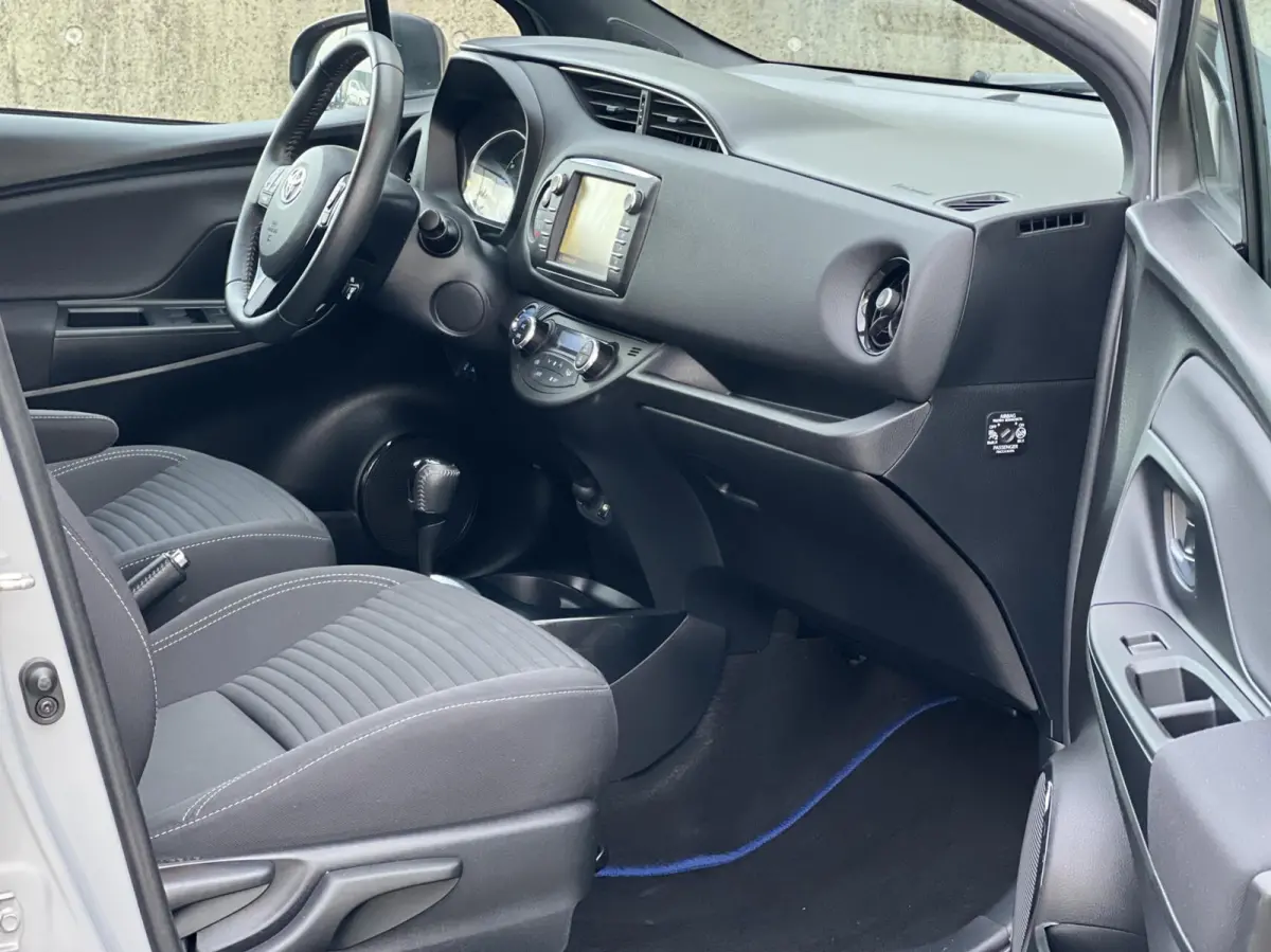 1.5 Hybrid Premium | Cruise Contr | Stoelverwarming | Camera |