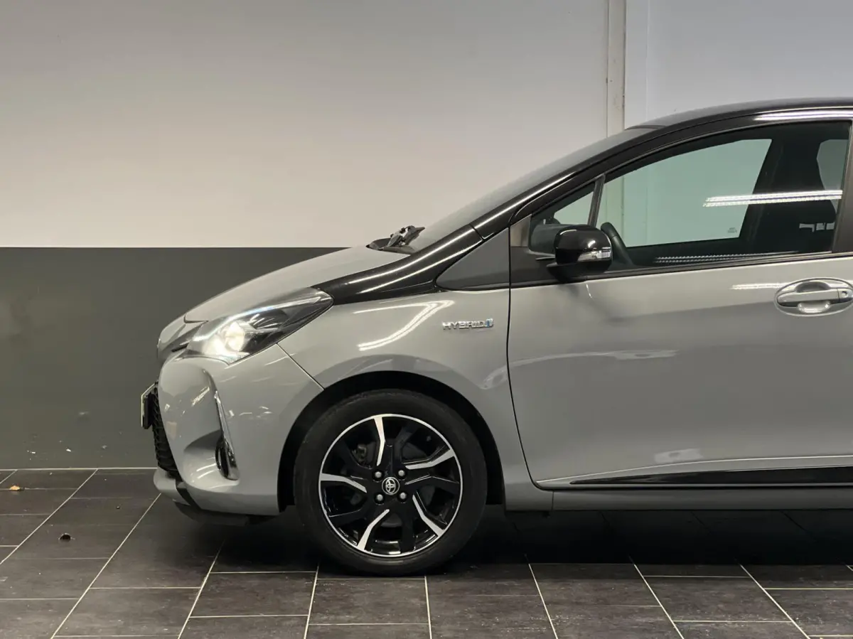 1.5 Hybrid Premium | Cruise Contr | Stoelverwarming | Camera |