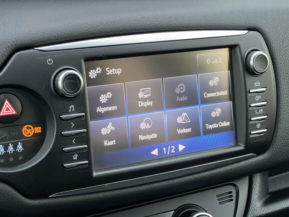 1.5 Hybrid Premium | Cruise Contr | Stoelverwarming | Camera |