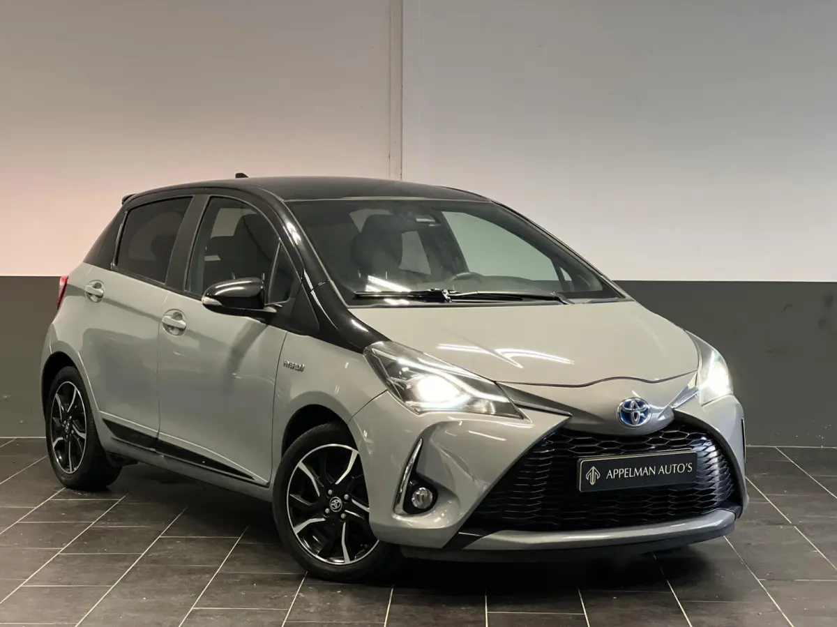 1.5 Hybrid Premium | Cruise Contr | Stoelverwarming | Camera |