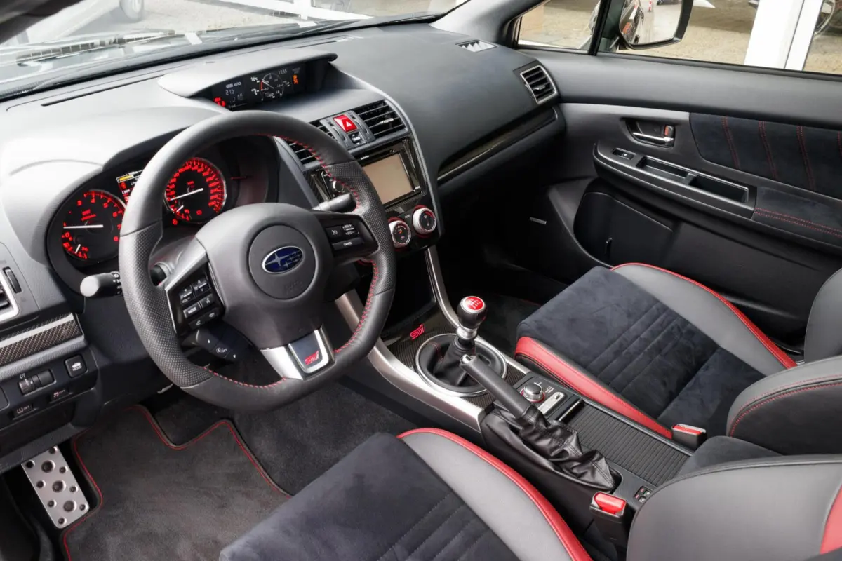 STI 2.5T 300PK Sport | 5750 KM! |