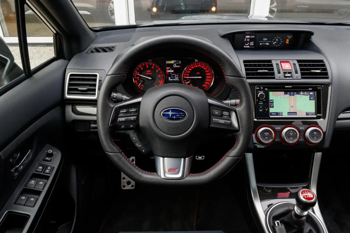 STI 2.5T 300PK Sport | 5750 KM! |