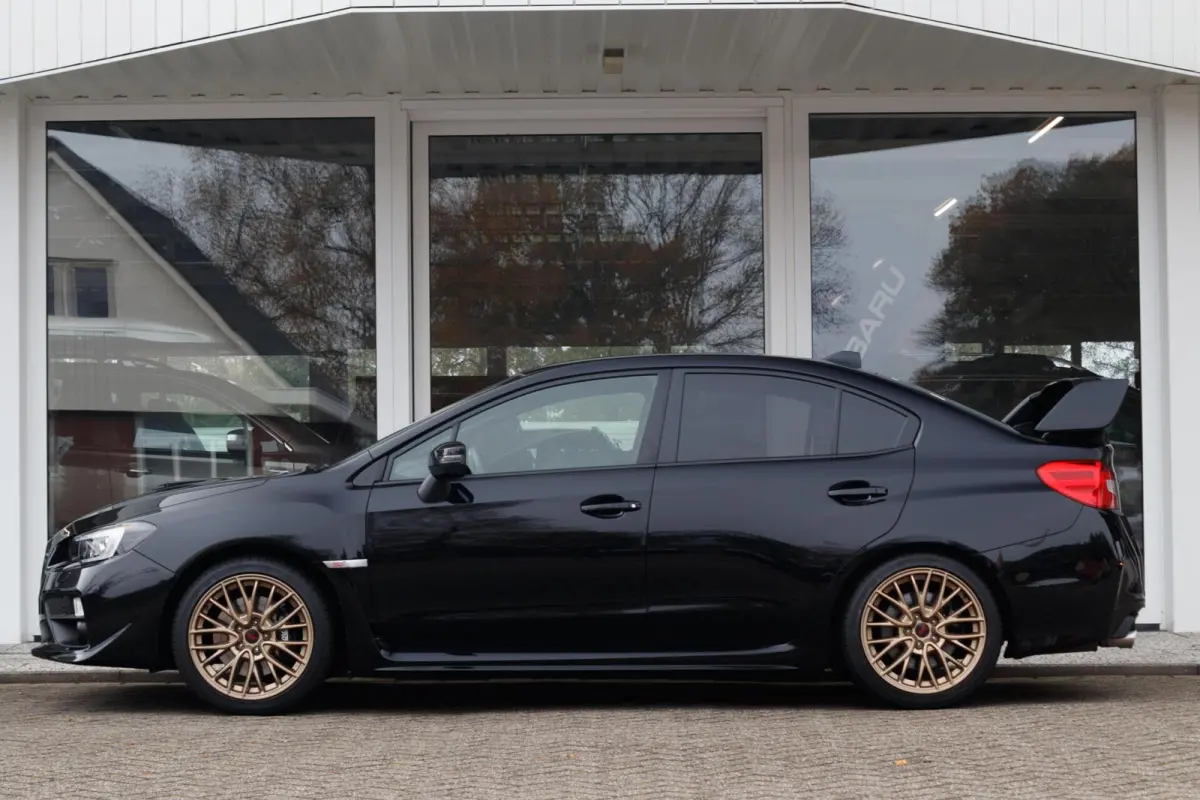 STI 2.5T 300PK Sport | 5750 KM! |