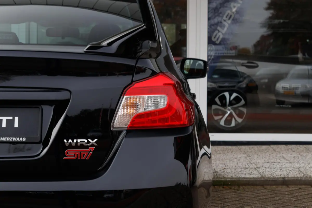 STI 2.5T 300PK Sport | 5750 KM! |
